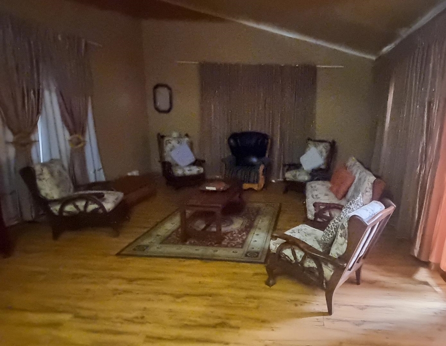 4 Bedroom Property for Sale in Paul Roux Free State